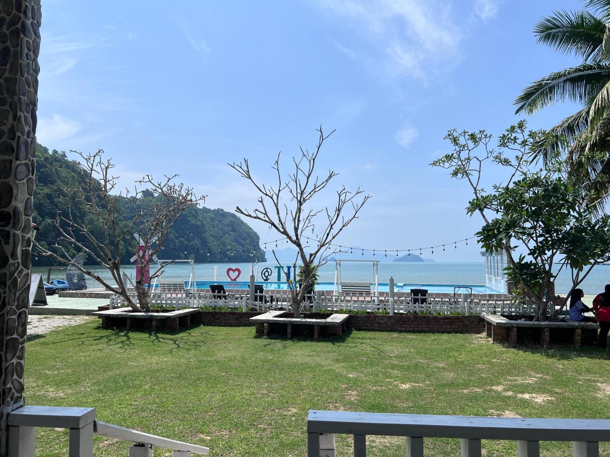 Capital O 91017 Tuba Beach Resort @ Pulau Tuba كواه المظهر الخارجي الصورة